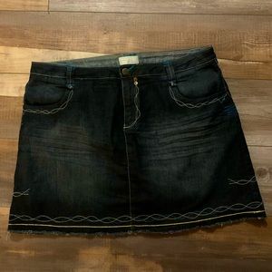 Lane Bryant Frayed Hem Stitch Detailed Skort